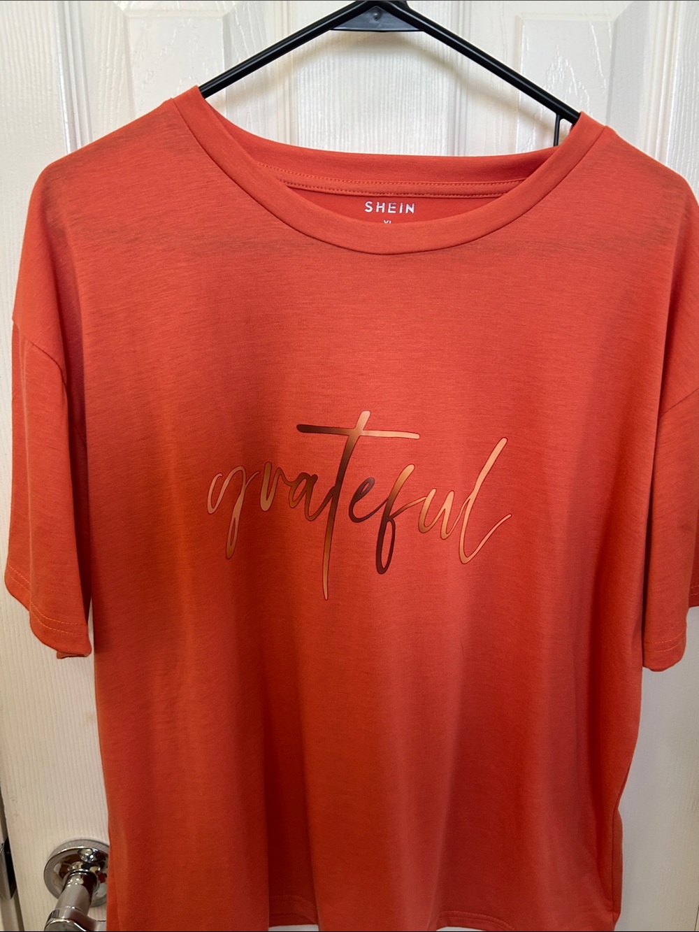 SHEIN Rust Short-Sleeve Tee with Metallic 'grateful' Script